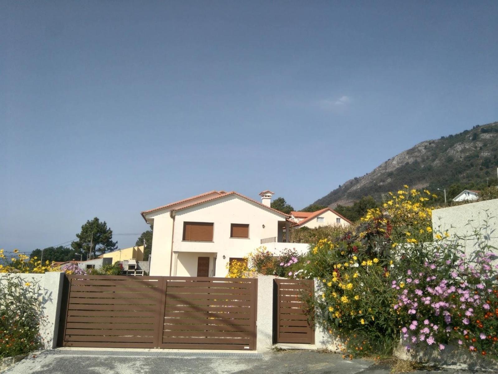 Rooms Peregrinos A Casa Alicia Rosal Exterior photo